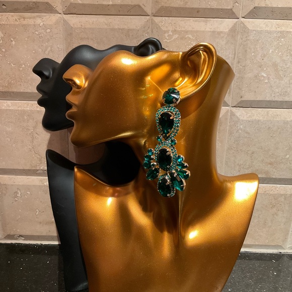 Crystal Rhinestone Drop Earrings - Picture 4 of 4